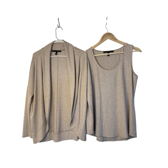 White House Black Market Womens 2 Pc Sweater Set Lot M Cardi Tank Beige RN10510 - Picture 8 of 10
